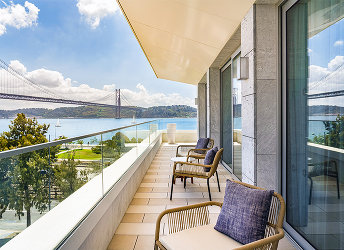 HYATT REGENCY